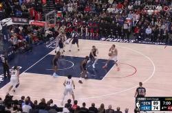 九游娱乐官方-关于惊险一幕！欧洲赛事关键时刻现逆转的信息