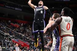 九游体育官方入口-快船逆转国王，卢易斯-威廉姆斯爆发砍下30分