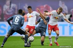 九游娱乐官方网站-莱比锡主场力擒斯图加特，豪取三分