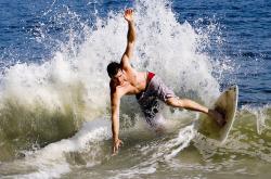 九游体育-收割与杀伤，当团队胜利遇见个人英雄主义的双重风暴