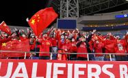 九游娱乐网站-卡塔尔球员伤退，日本球队在亚冠赛事中胜券在握