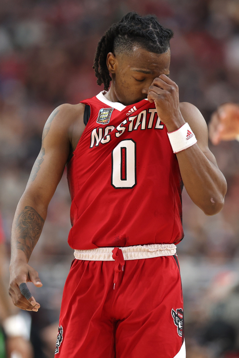 快船新星莱昂纳德受伤缺席两周