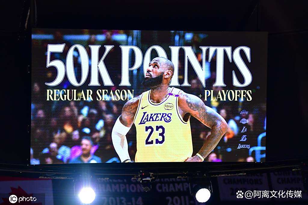 詹姆斯领军湖人力克太阳,豪取连胜 詹姆斯领军湖人力克太阳,豪取连胜