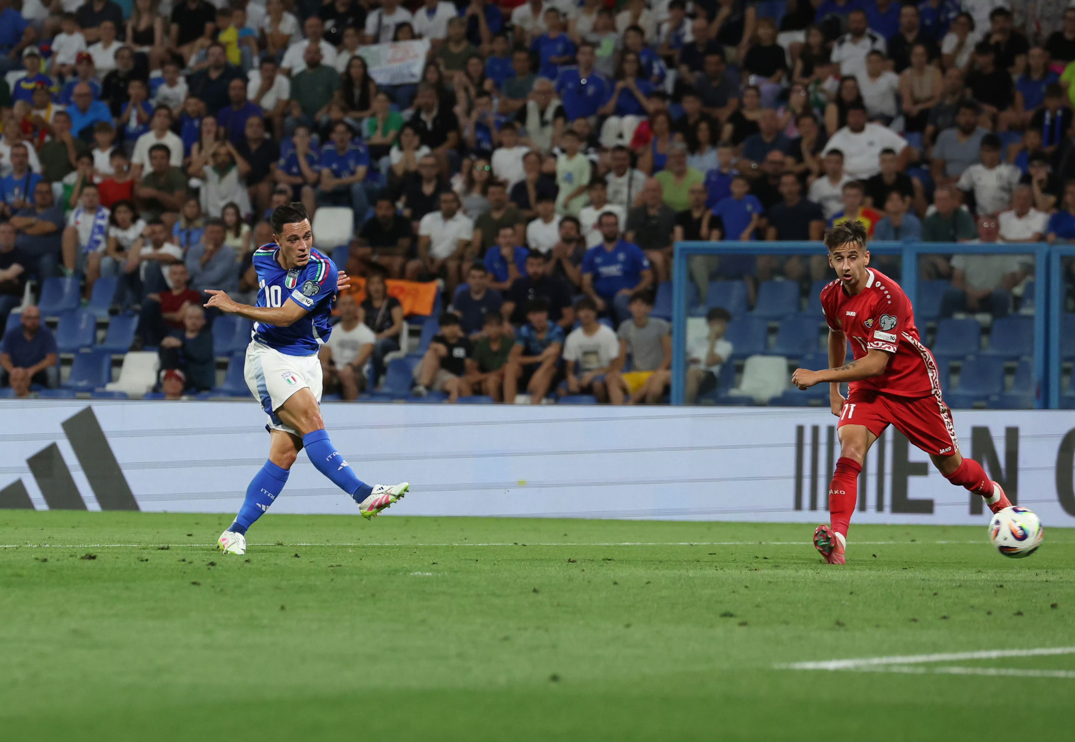 意大利赢得比利时，向欧锦赛前进迈出一大步