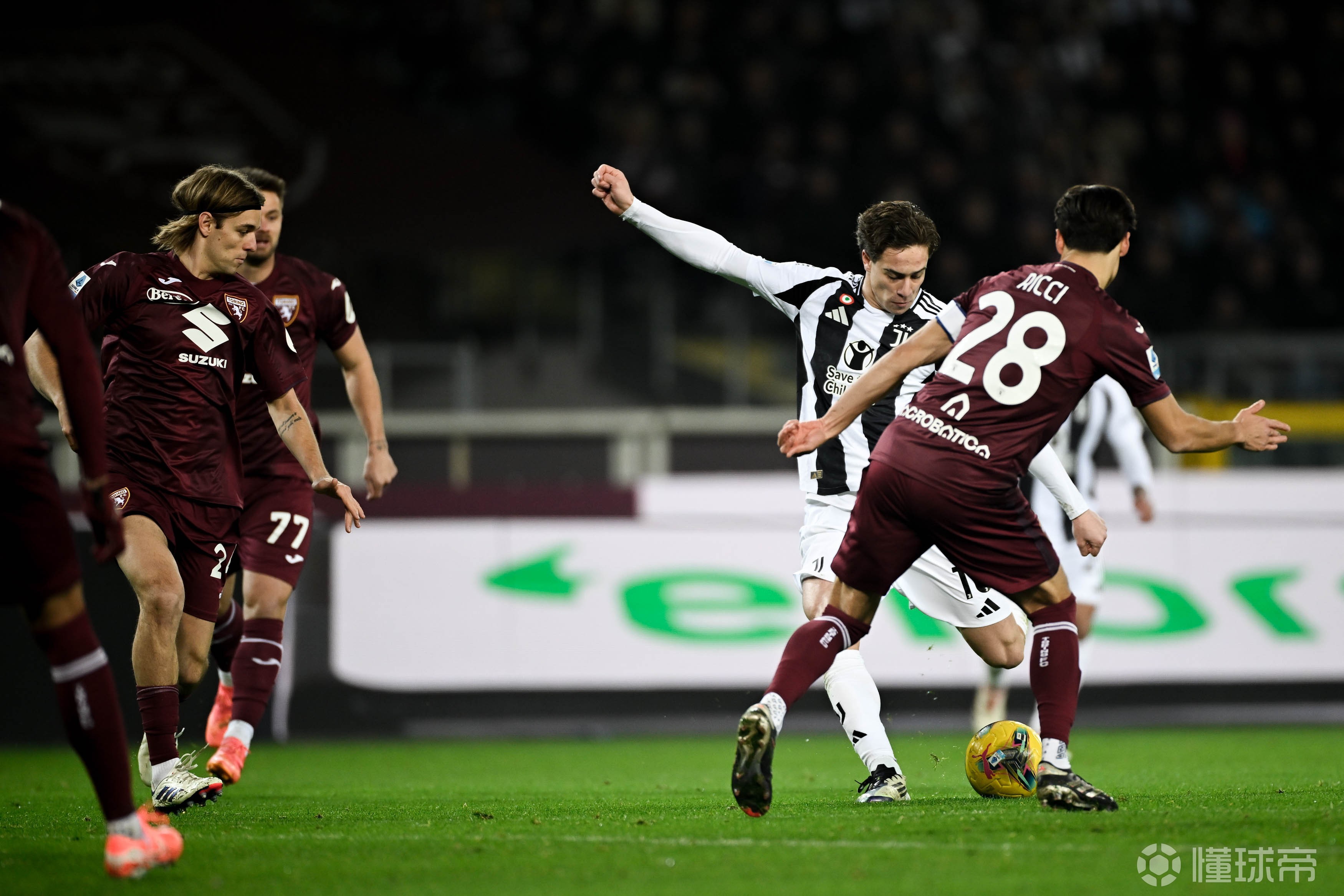 都灵尤文图斯队遭遇艰难,客场不敌对手的简单介绍 都灵尤文图斯队遭遇艰难,客场不敌对手的简单介绍