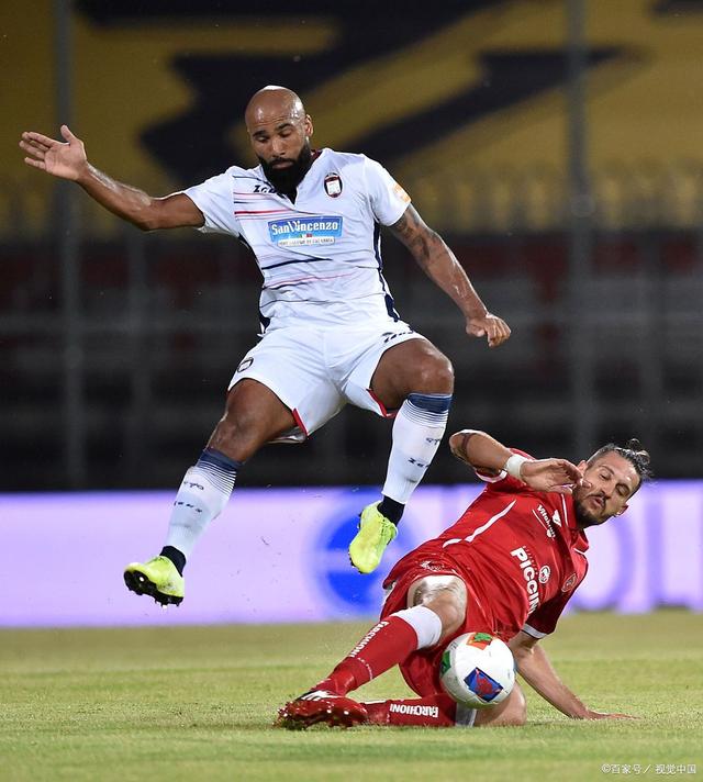 贝内文托中场状态回暖,助球队升级前进 贝内文托中场状态回暖,助球队升级前进