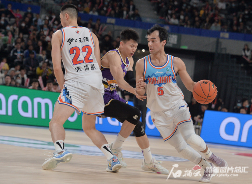 青年球员发挥出色,助力球队获得重要胜利的简单介绍 青年球员发挥出色,助力球队获得重要胜利的简单介绍