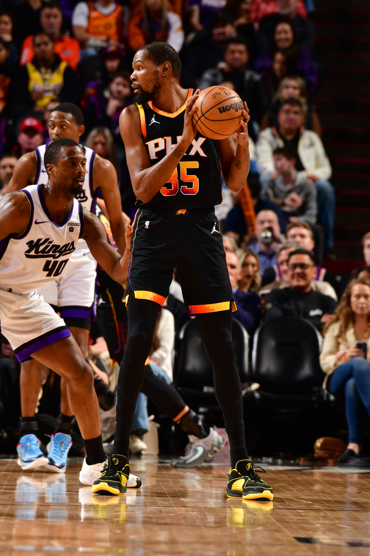 国王碾压青岛队,杜兰特关键制胜 国王碾压青岛队,杜兰特关键制胜