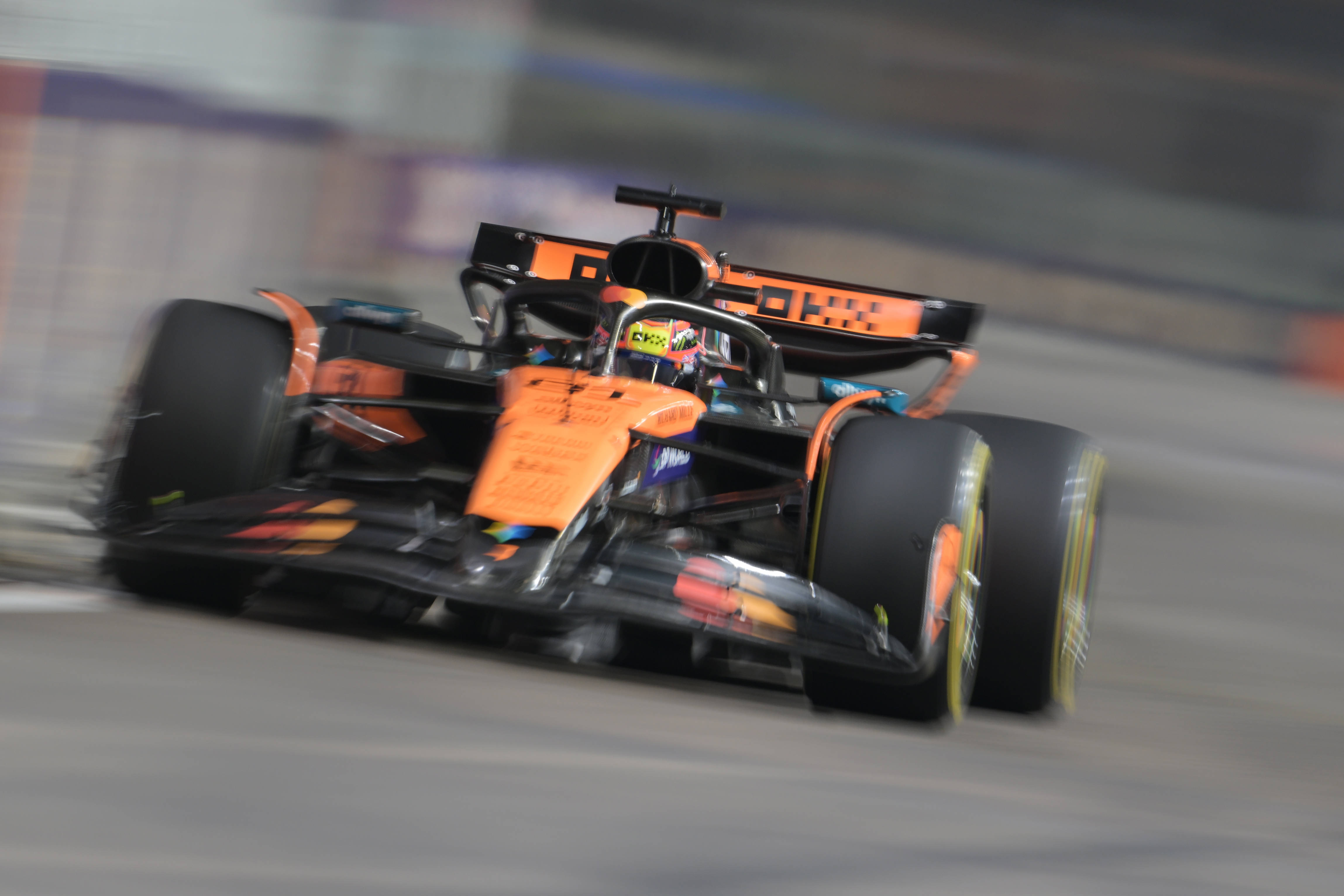 阿斯顿马丁险胜梅赛德斯,皮亚斯特里高光表现的简单介绍 阿斯顿马丁险胜梅赛德斯,皮亚斯特里高光表现的简单介绍