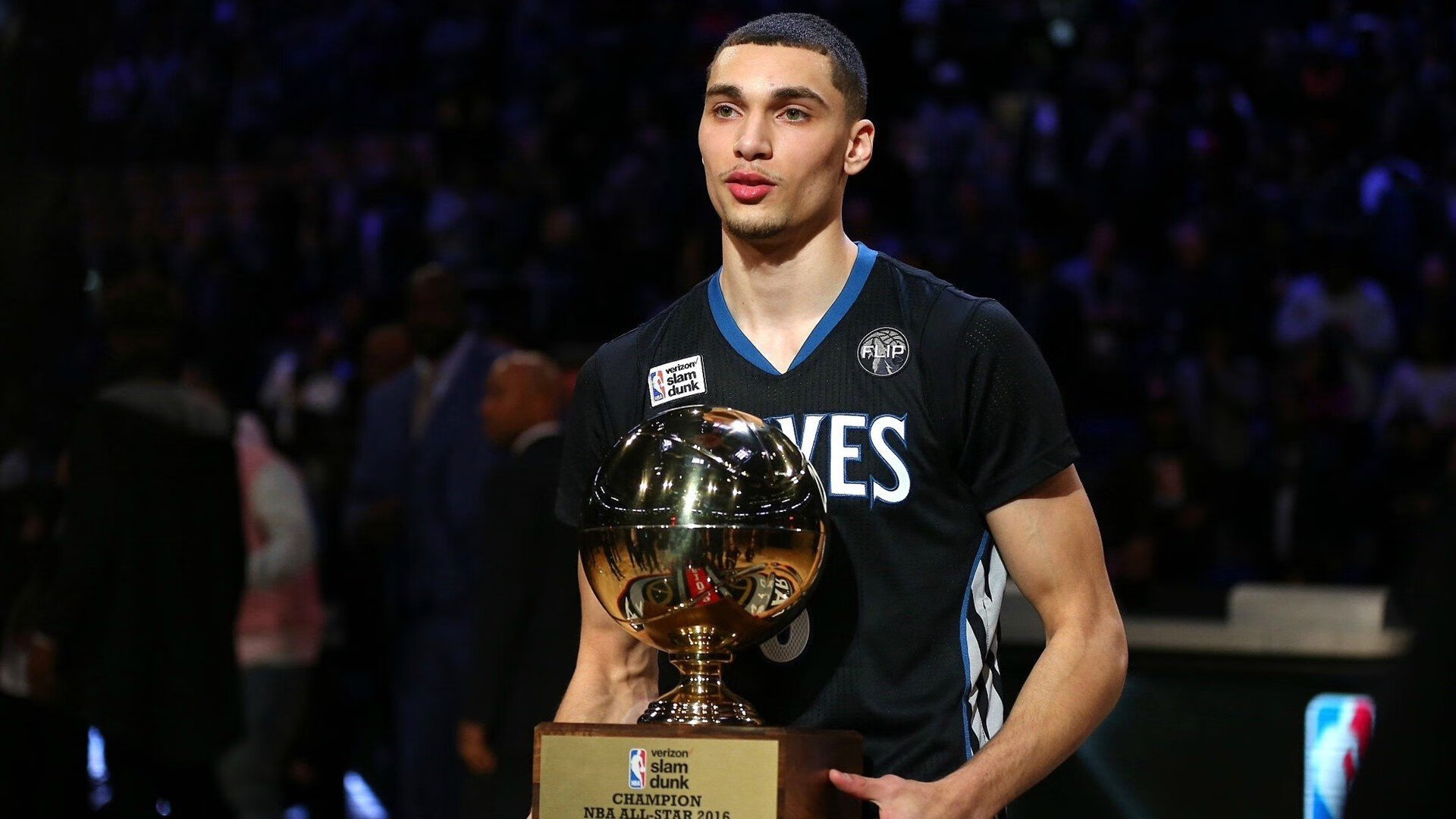 跨越时空的共鸣，当乌克兰核弹头熄灭洪都拉斯希望，门迪在NBA赛场投出制胜三分