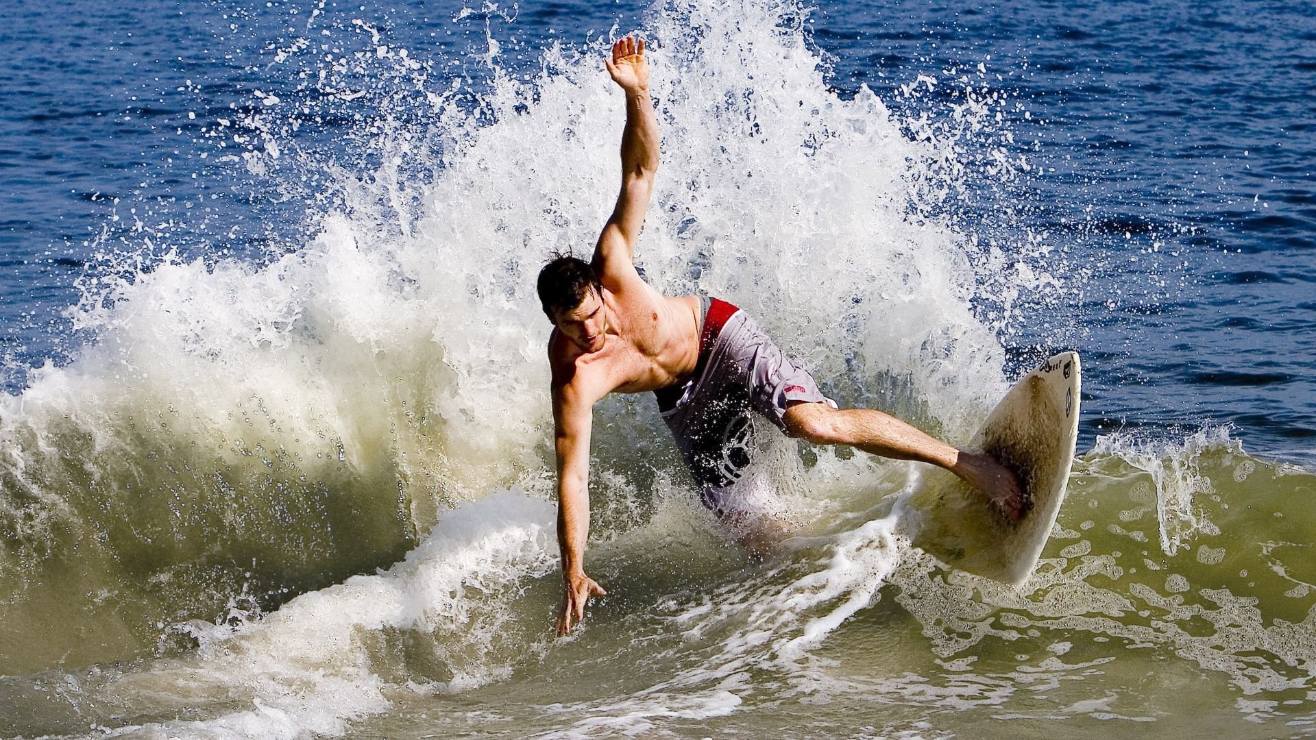 罗马征服者,奥利维耶独舞,美国神话破灭