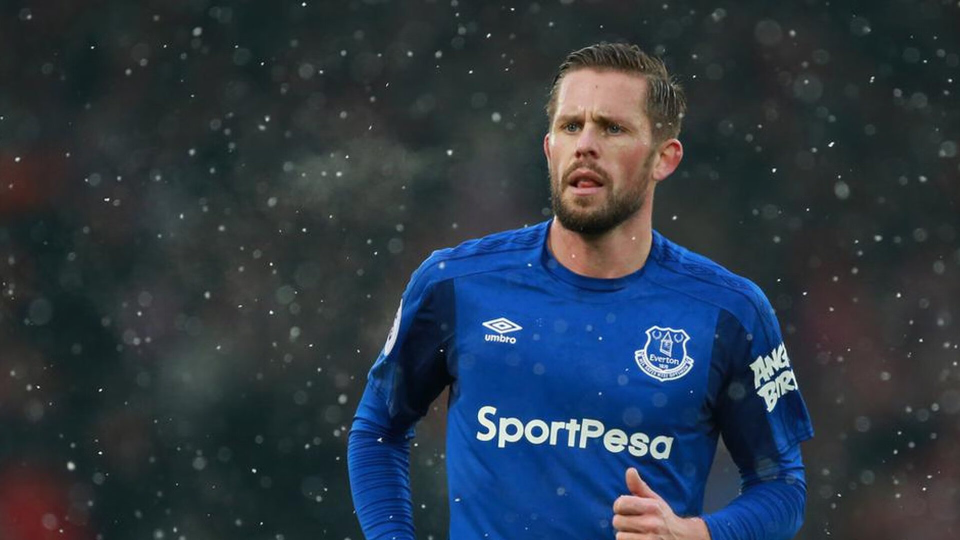 跨越半球的铁蹄,霍勒迪三双引领马刺队摧枯拉朽横扫吉林联队